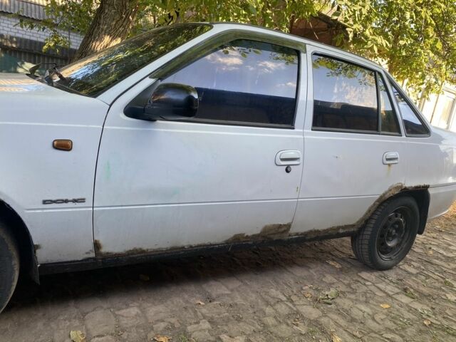 Білий Деу Нексія, об'ємом двигуна 1.6 л та пробігом 400 тис. км за 1335 $, фото 1 на Automoto.ua