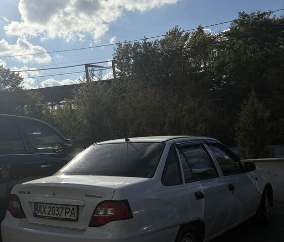 Белый Дэу Нексия, объемом двигателя 1.6 л и пробегом 45 тыс. км за 3096 $, фото 1 на Automoto.ua