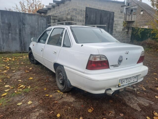 Деу Нексія 1995 у Краматорске на Automoto.ua Білий Деу Нексія, об'ємом двигуна 1.5 л та пробігом 220 тис. км за 1300 $, фото 3 на Automoto.ua