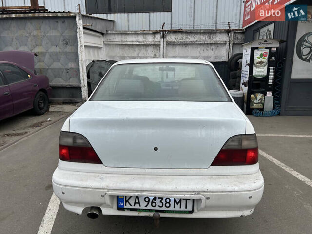 Белый Дэу Нексия, объемом двигателя 1.5 л и пробегом 267 тыс. км за 1250 $, фото 5 на Automoto.ua