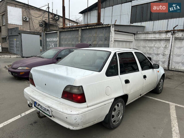Белый Дэу Нексия, объемом двигателя 1.5 л и пробегом 267 тыс. км за 1250 $, фото 6 на Automoto.ua
