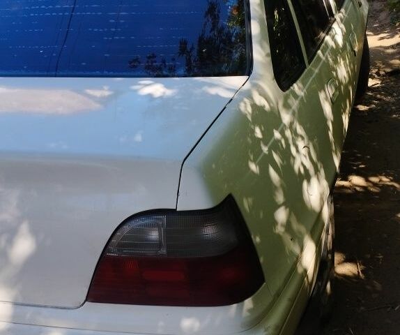 Білий Деу Нексія, об'ємом двигуна 1.5 л та пробігом 2 тис. км за 1990 $, фото 2 на Automoto.ua