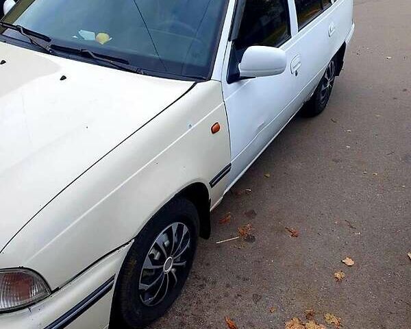Белый Дэу Нексия, объемом двигателя 1.5 л и пробегом 100 тыс. км за 1300 $, фото 3 на Automoto.ua