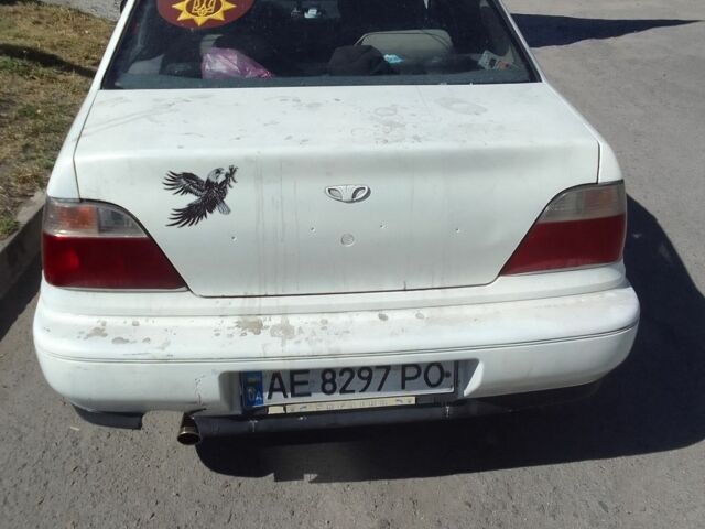 Белый Дэу Нексия, объемом двигателя 1.5 л и пробегом 45 тыс. км за 474 $, фото 2 на Automoto.ua