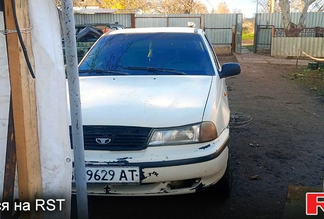 Білий Деу Нексія, об'ємом двигуна 1.6 л та пробігом 0 тис. км за 1250 $, фото 4 на Automoto.ua