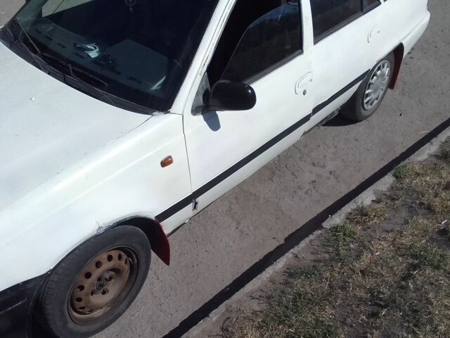 Белый Дэу Нексия, объемом двигателя 1.5 л и пробегом 45 тыс. км за 474 $, фото 1 на Automoto.ua