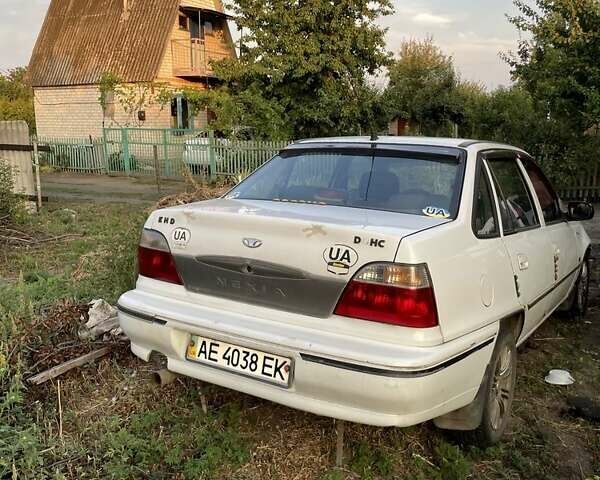 Білий Деу Нексія, об'ємом двигуна 1.5 л та пробігом 184 тис. км за 2500 $, фото 2 на Automoto.ua