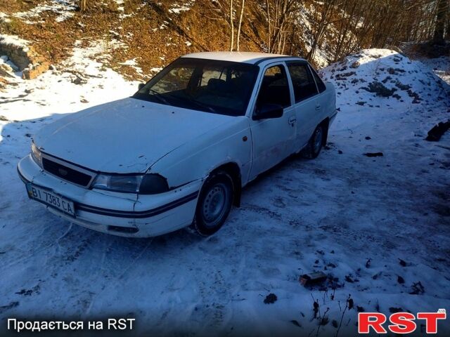 Белый Дэу Нексия, объемом двигателя 1.5 л и пробегом 0 тыс. км за 550 $, фото 4 на Automoto.ua