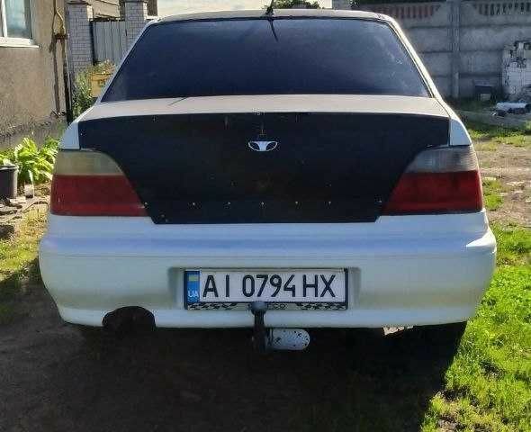 Белый Дэу Нексия, объемом двигателя 1.5 л и пробегом 237 тыс. км за 1600 $, фото 3 на Automoto.ua