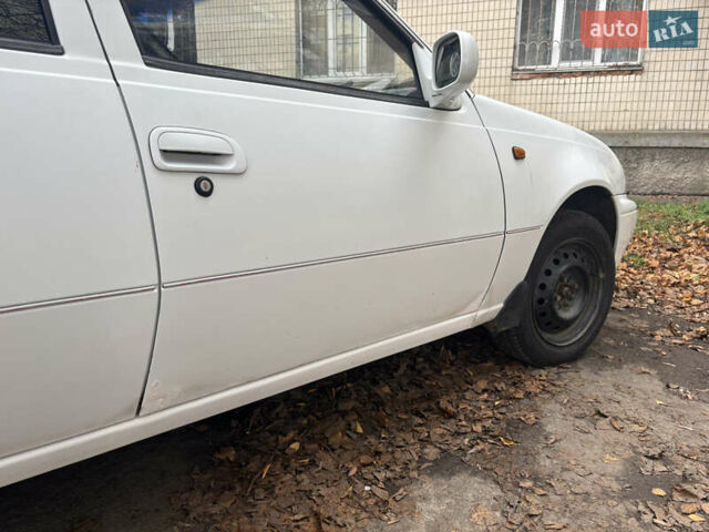 Белый Дэу Нексия, объемом двигателя 1.5 л и пробегом 249 тыс. км за 1600 $, фото 9 на Automoto.ua