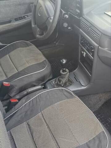 Белый Дэу Нексия, объемом двигателя 1.5 л и пробегом 212 тыс. км за 1850 $, фото 4 на Automoto.ua