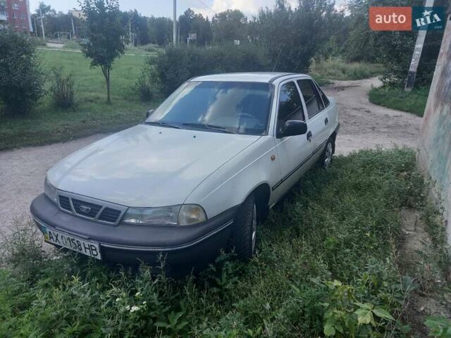 Білий Деу Нексія, об'ємом двигуна 1.5 л та пробігом 200 тис. км за 1899 $, фото 2 на Automoto.ua