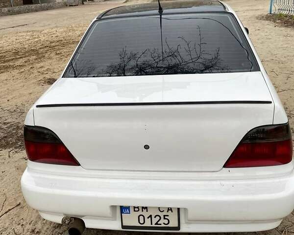 Белый Дэу Нексия, объемом двигателя 1.5 л и пробегом 248 тыс. км за 1500 $, фото 3 на Automoto.ua
