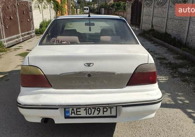 Белый Дэу Нексия, объемом двигателя 1.5 л и пробегом 300 тыс. км за 730 $, фото 3 на Automoto.ua