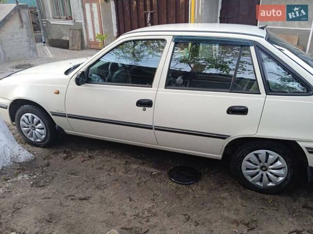Белый Дэу Нексия, объемом двигателя 1.5 л и пробегом 78 тыс. км за 2000 $, фото 7 на Automoto.ua