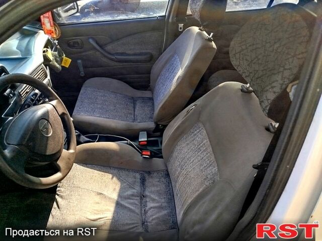 Белый Дэу Нексия, объемом двигателя 1.5 л и пробегом 190 тыс. км за 1200 $, фото 11 на Automoto.ua