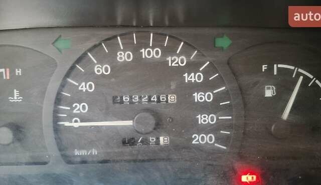 Белый Дэу Нексия, объемом двигателя 1.5 л и пробегом 263 тыс. км за 1500 $, фото 6 на Automoto.ua