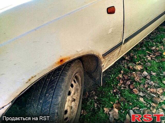 Белый Дэу Нексия, объемом двигателя 1.5 л и пробегом 190 тыс. км за 1200 $, фото 8 на Automoto.ua