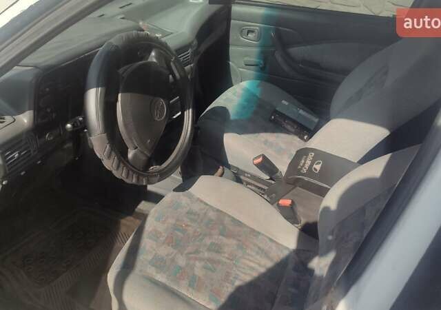 Белый Дэу Нексия, объемом двигателя 1.5 л и пробегом 300 тыс. км за 730 $, фото 6 на Automoto.ua