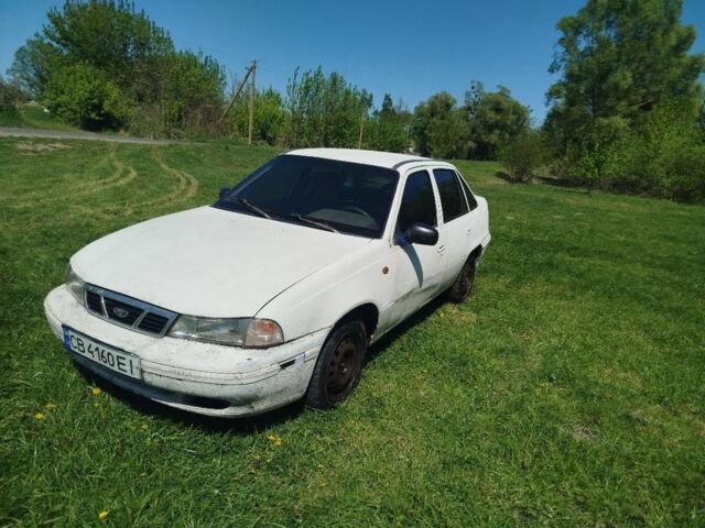 Белый Дэу Нексия, объемом двигателя 1.5 л и пробегом 99 тыс. км за 600 $, фото 2 на Automoto.ua