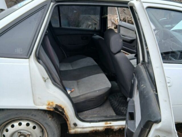 Білий Деу Нексія, об'ємом двигуна 1.5 л та пробігом 234 тис. км за 750 $, фото 5 на Automoto.ua