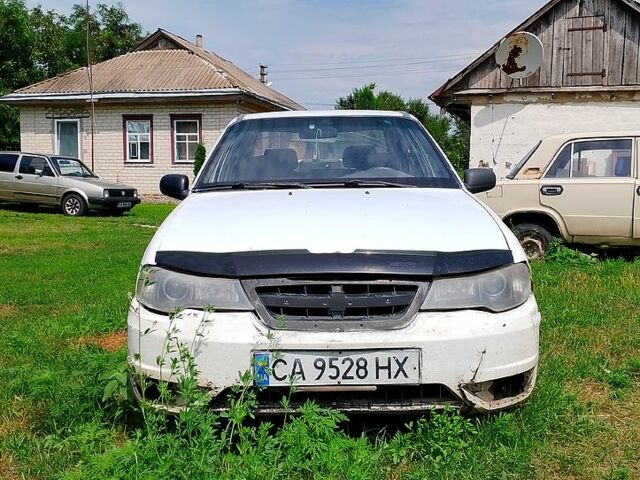 Білий Деу Нексія, об'ємом двигуна 1.5 л та пробігом 0 тис. км за 750 $, фото 2 на Automoto.ua