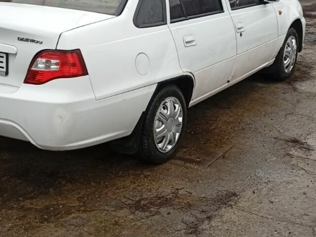 Білий Деу Нексія, об'ємом двигуна 1.5 л та пробігом 186 тис. км за 1300 $, фото 2 на Automoto.ua