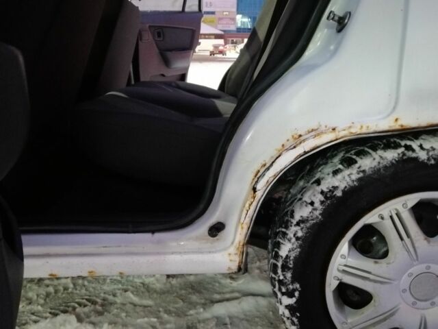 Белый Дэу Нексия, объемом двигателя 3.5 л и пробегом 210 тыс. км за 1307 $, фото 14 на Automoto.ua