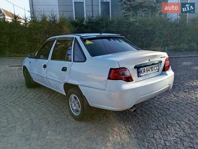 Білий Деу Нексія, об'ємом двигуна 1.5 л та пробігом 300 тис. км за 1650 $, фото 6 на Automoto.ua