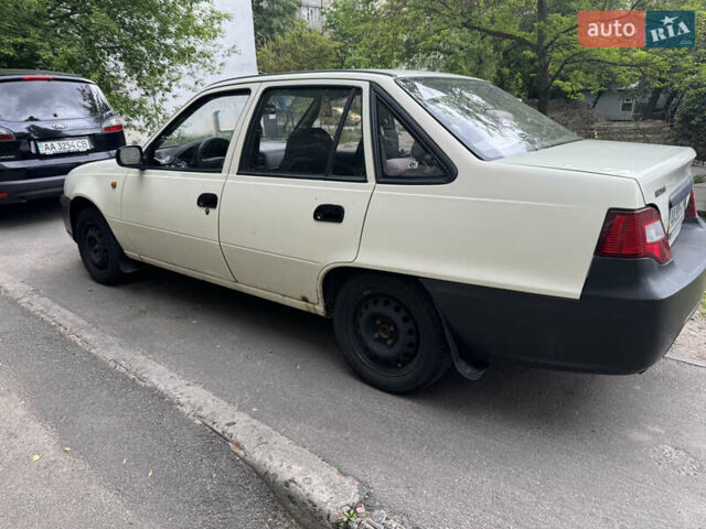 Белый Дэу Нексия, объемом двигателя 1.5 л и пробегом 148 тыс. км за 1700 $, фото 4 на Automoto.ua