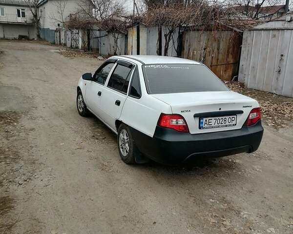 Белый Дэу Нексия, объемом двигателя 1.5 л и пробегом 145 тыс. км за 2200 $, фото 8 на Automoto.ua