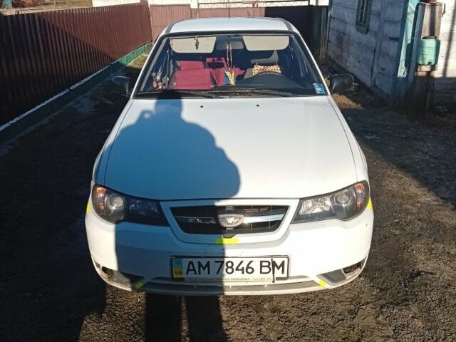 Белый Дэу Нексия, объемом двигателя 1.6 л и пробегом 137 тыс. км за 2558 $, фото 10 на Automoto.ua