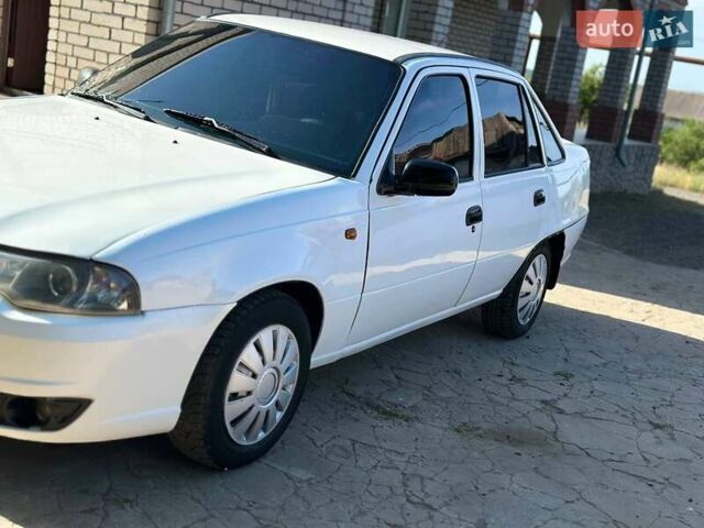 Білий Деу Нексія, об'ємом двигуна 1.6 л та пробігом 165 тис. км за 1800 $, фото 7 на Automoto.ua