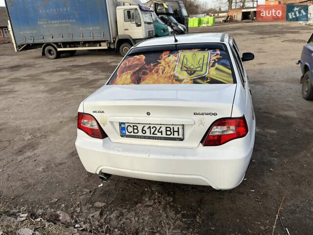 Белый Дэу Нексия, объемом двигателя 1.5 л и пробегом 115 тыс. км за 2399 $, фото 6 на Automoto.ua