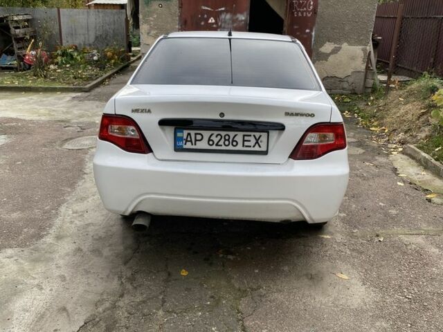 Деу Нексія 2011 у Бердичеве на Automoto.ua Білий Деу Нексія, об'ємом двигуна 0 л та пробігом 280 тис. км за 2250 $, фото 1 на Automoto.ua