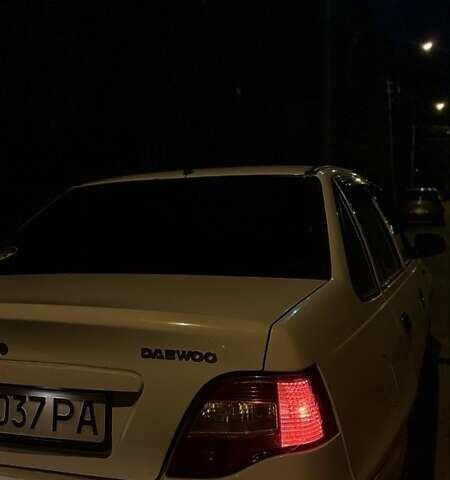 Белый Дэу Нексия, объемом двигателя 1.6 л и пробегом 45 тыс. км за 3096 $, фото 1 на Automoto.ua