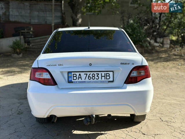 Белый Дэу Нексия, объемом двигателя 1.6 л и пробегом 165 тыс. км за 2250 $, фото 1 на Automoto.ua