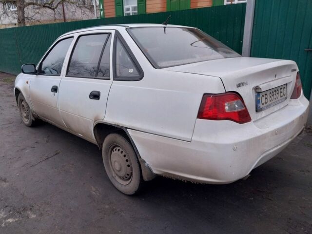 Білий Деу Нексія, об'ємом двигуна 1.5 л та пробігом 315 тис. км за 1350 $, фото 4 на Automoto.ua