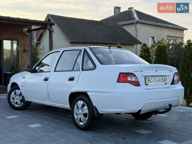 Белый Дэу Нексия, объемом двигателя 1.6 л и пробегом 150 тыс. км за 1650 $, фото 20 на Automoto.ua
