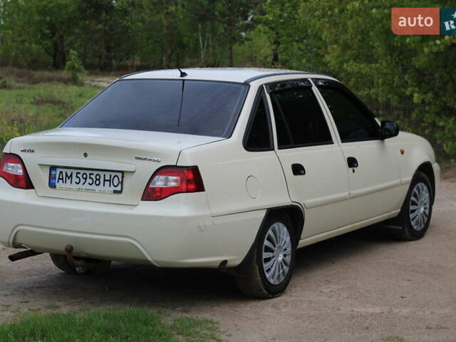 Белый Дэу Нексия, объемом двигателя 1.5 л и пробегом 140 тыс. км за 3450 $, фото 50 на Automoto.ua