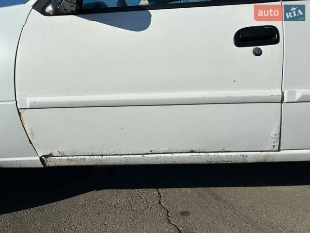 Белый Дэу Нексия, объемом двигателя 1.5 л и пробегом 155 тыс. км за 2300 $, фото 7 на Automoto.ua