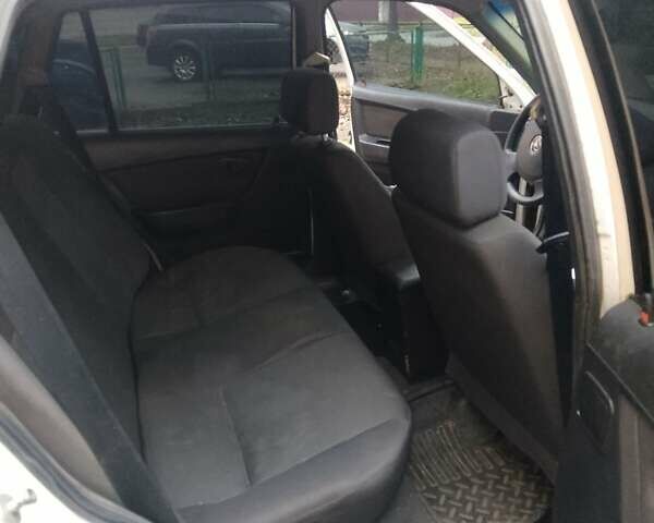 Білий Деу Нексія, об'ємом двигуна 1.6 л та пробігом 145 тис. км за 1700 $, фото 4 на Automoto.ua