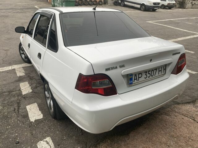 Белый Дэу Нексия, объемом двигателя 1.6 л и пробегом 122 тыс. км за 3450 $, фото 4 на Automoto.ua