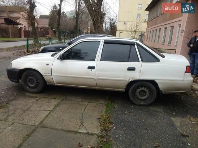 Білий Деу Нексія, об'ємом двигуна 1.6 л та пробігом 145 тис. км за 1700 $, фото 1 на Automoto.ua