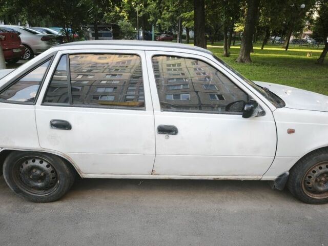 Белый Дэу Нексия, объемом двигателя 1.5 л и пробегом 480 тыс. км за 1495 $, фото 10 на Automoto.ua