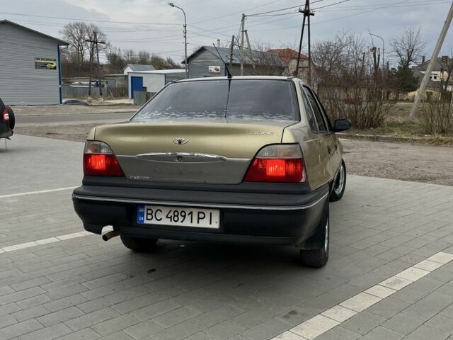 Бежевий Деу Нексія, об'ємом двигуна 1.5 л та пробігом 178 тис. км за 1500 $, фото 3 на Automoto.ua