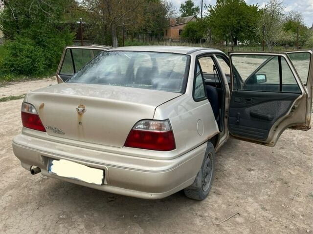 Бежевий Деу Нексія, об'ємом двигуна 1.6 л та пробігом 200 тис. км за 1100 $, фото 9 на Automoto.ua