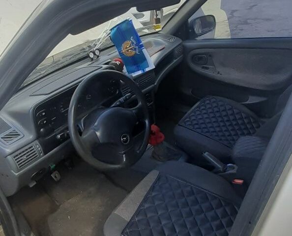 Бежевый Дэу Нексия, объемом двигателя 0 л и пробегом 100 тыс. км за 700 $, фото 2 на Automoto.ua