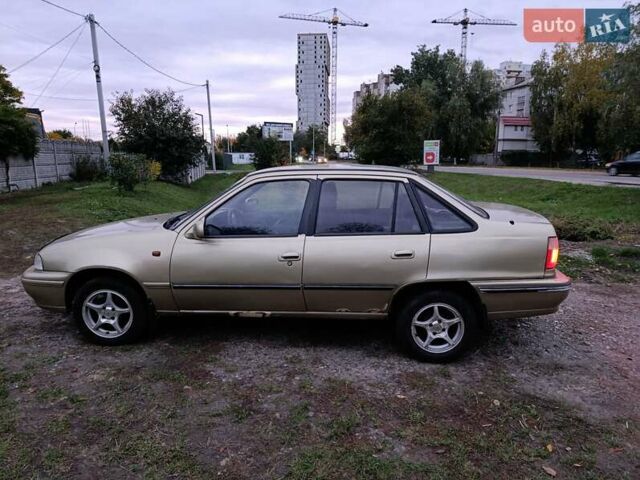 Бежевий Деу Нексія, об'ємом двигуна 1.5 л та пробігом 228 тис. км за 1200 $, фото 4 на Automoto.ua