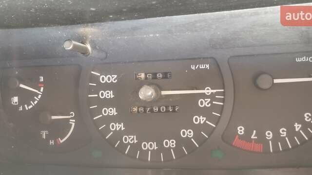 Бежевый Дэу Нексия, объемом двигателя 1.5 л и пробегом 230 тыс. км за 500 $, фото 3 на Automoto.ua